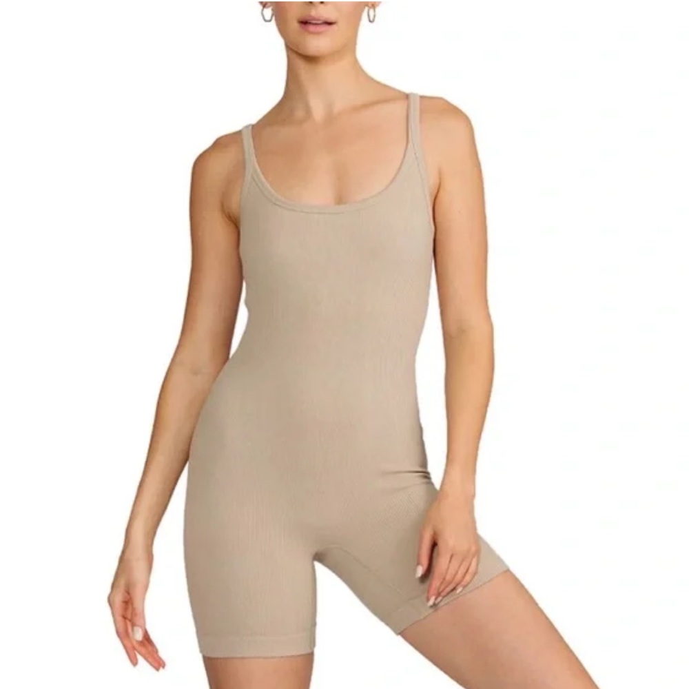 Arq Nico bodysuit in tan